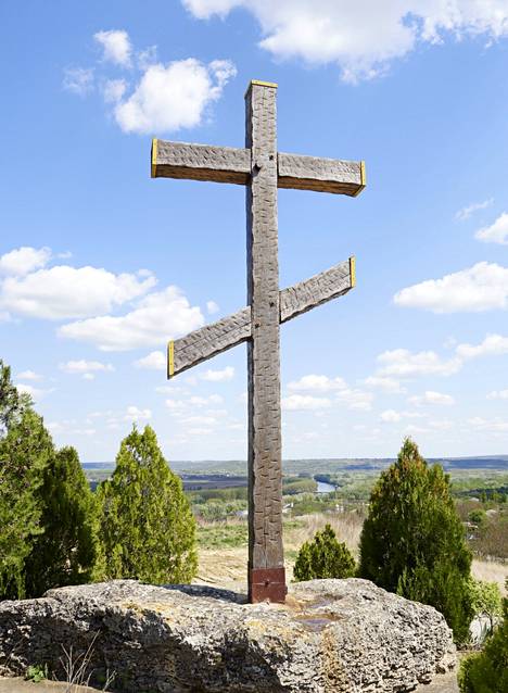 In Moldova, high, wooden Orthodox crosses can be seen near the Transnistrian border.