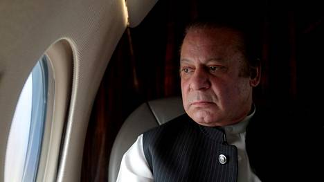 Pakistanin entinen pääministeri sai korruptiotuomion neljästä luksusasunnosta – Nyt hänen pidätystään odotetaan Lahoren lentokentällä