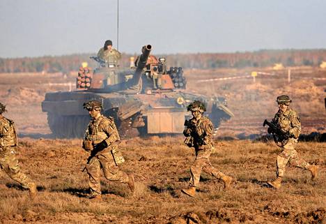Yhdysvaltojen ja Puolan sotilaat osallistuivat Naton sotilasharjoitukseen Drawsko Pomorskien lähistöllä Puolassa marraskuussa 2018.