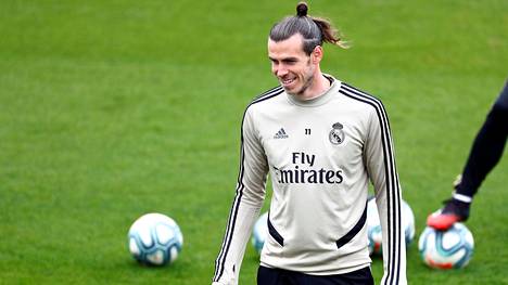 Jalkapallo | Walesin ykköstähti Gareth Bale lahjoitti yli puoli miljoonaa euroa synnytyssairaalalleen