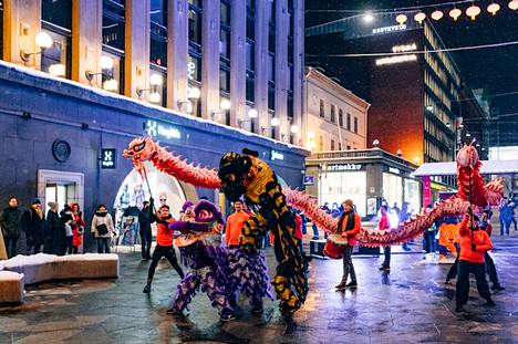 Kiinalaista uuttavuotta juhlittiin viime vuoden tammikuussa Keskuskadulla Helsingissä.