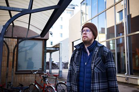 Opiskelija Paavo Mikkonen muistuttaa, että asumistuki on vain osa kokonaisuutta, jolla opiskelua ja opiskelijan toimeentuloa tuetaan.