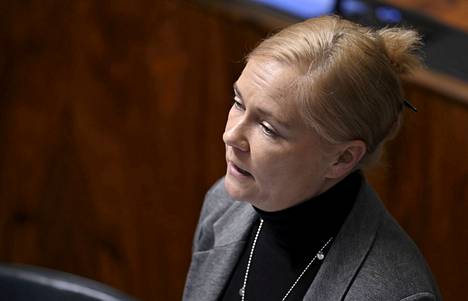 Perussuomalaisten Mari Rantanen eduskunnan täysistunnossa lokakuussa 2022.