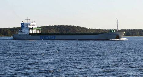 Tanskalaislaivaan törmännyt brittialus M/S Scot Carrier kuvattuna kesällä 2020.