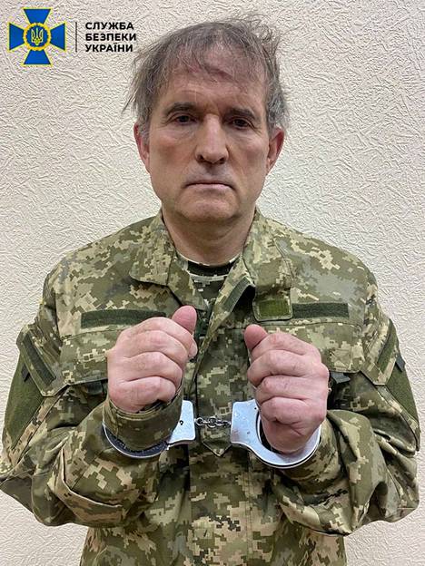 Ukrainan turvallisuuspalvelun huhtikuussa julkaisema pidätyskuva Viktor Medvedtšukista.