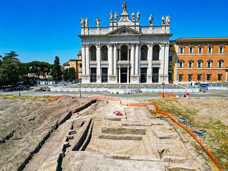 Excavations are being made in front of the Lateran Church, or Basilica di San Giovanni.