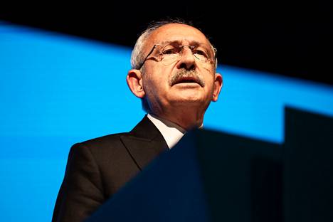 Opposition ehdokas Kemal Kılıçdaroğlu puhui sunnuntaina tiedotustilaisuudessa puolueen päämajassa Turkin pääkaupungissa Ankarassa. 