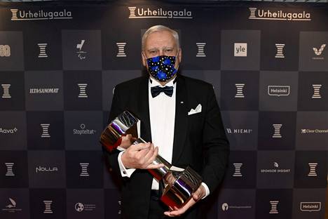 Tapani Ilkka vastaanotti elämänura -palkinnon tammikuussa pandemian ajan Urheilugaalassa.