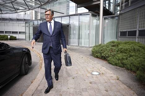 Fortumin hallituksen puheenjohtaja Veli-Matti Reinikkala on tehnyt pitkän uran sveitsiläisen teollisuusyritys ABB:n palveluksessa.