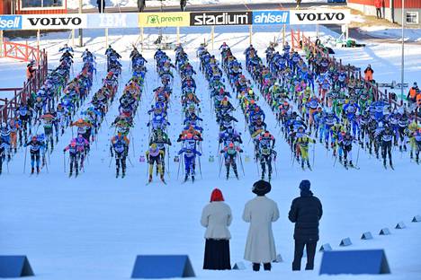 Venäläisillä ja valkovenäläisillä hiihtäjillä ei ole asiaa pitkien hiihtomatkojen klassikko­kisoihin, kuten ruotsalaiseen Vasaloppetiin. Kuva maaliskuulta 2021.
