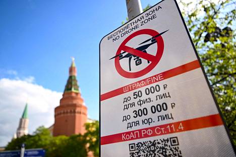Droonien lennättäminen Kremlin alueella Moskovassa on kielletty.