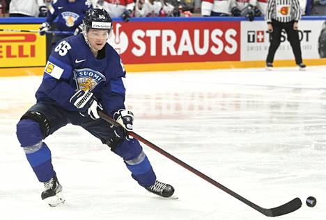 Sakari Manninen ratkaisi viime keväänä MM-kullan Suomelle jatkoerässä Kanadaa vastaan.