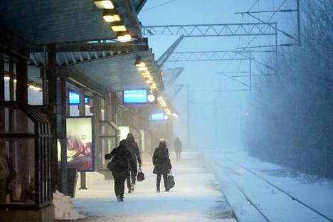 Tulevana viikonloppuna on tiedossa lunta Etelä-Suomeen. Lähes päivälleen kaksi vuotta sitten Helsingin Pasilassa oli lumesta valkoinen maa. 