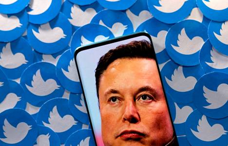Elon Muskin ostama Twitter alkoi perjantaina irtisanoa työntekijöitään.