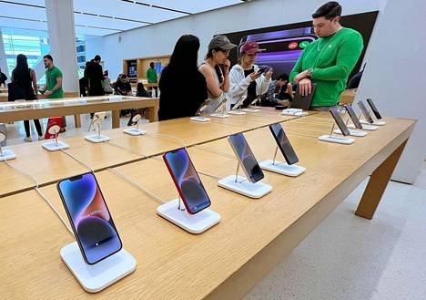 Applen Iphone-puhelimien myynti kasvoi alkuvuoden aikana kaksi prosenttia.