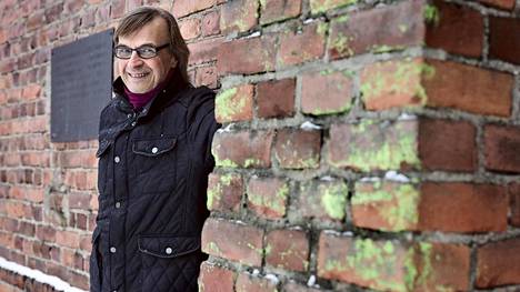 70-vuotias | Jarmo Jylhästä yritettiin tehdä nuorena rocktähteä, mutta hän on vaikuttanut mieluummin musiikkibisneksen kulisseissa