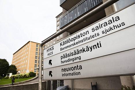 Helsingin Kätilöopistolla hoidetaan ympärileikattuja naisia viikoittain.