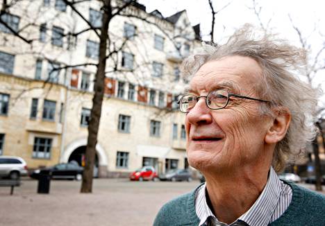 Risto Alapuro (s. 1944) on sosiologi, joka tunnetaan erityisesti Suomen historiaa käsittelevistä tutkimuksistaan.