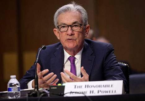 Yhdysvaltojen keskuspankin pääjohtaja Jerome Powell uskoo talouden etenevän ripeästi kohti täystyöllisyyttä.
