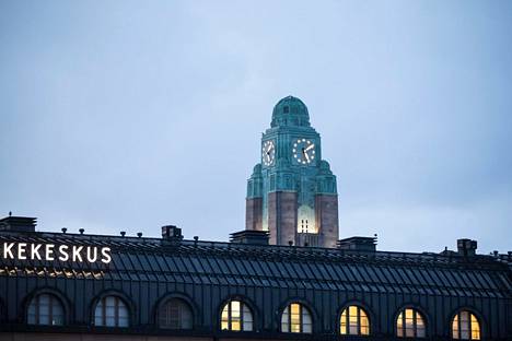 Päärautatieaseman kellotorni lienee Helsingin katsotuin kello.