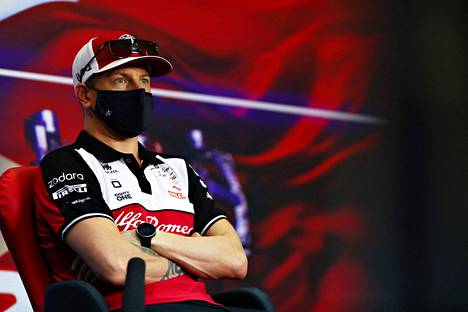 Kimi Räikkönen osallistui torstaina mediatilaisuuteen Bahrainissa.