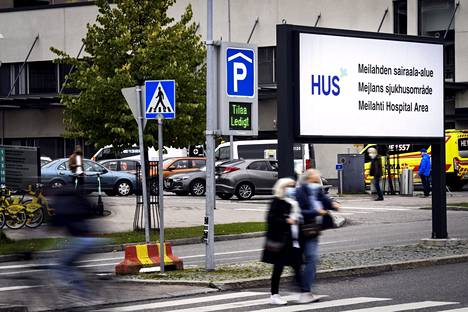 Helsingin ja Uudenmaan sairaanhoitopiirin (Hus) Meilahden sairaala-alue Helsingissä lokakuussa 2020. 