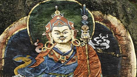 Bhutanilainen maalaus esittää Padmasambhavaa, joka toi vajrayana-buddhalaisuuden Himalajan alueelle 700–800-luvulla.