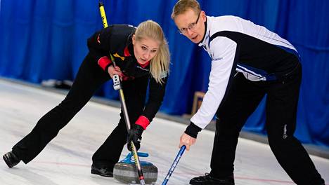 Suomen curlingpelaajat pitävät ässän hihassa ennen Korean olympiaturnausta –”Etteivät vastustajat huomaa niitä etukäteen”