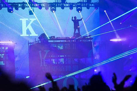 Norjalainen DJ-artisti Kygo edusti EDM-estetiikkaa parhaimmillaan valtavan lavarakennelmansa kanssa.
