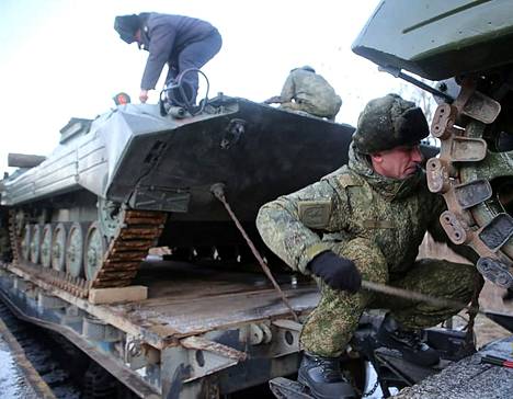 Venäjä on lähettänyt sotilaita myös Valko-Venäjälle yhteisiin sotaharjoituksiin. Kuva on otettu 18. tammikuuta.