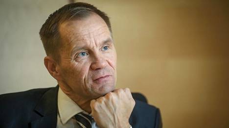 Kaavoitus | Vantaalainen kaupunginvaltuutettu ja kansanedustaja Mika Niikko auttoi yksityishenkilöä valittamaan asiasta, josta Niikko itse oli päättämässä