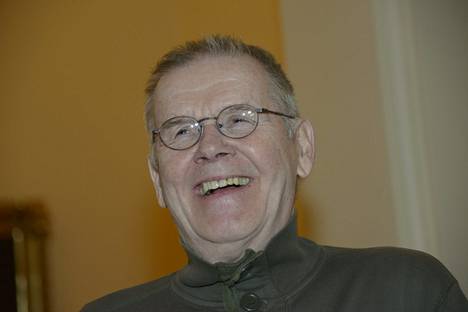 Antti Litja at the press conference for the spring season of the National Theater in 2013.