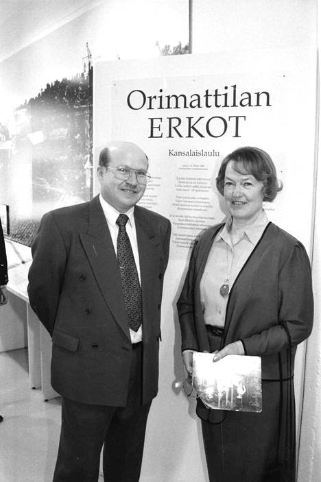 Pekka Anttonen ja Lisa Meckelburg-Mäkelä suunnittelivat ja kokosivat Orimattilan Erkot -näyttelyn 1993.