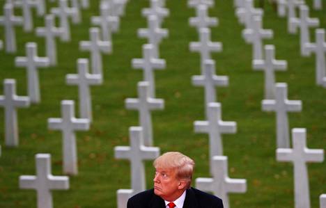 Presidentti Donald Trump osallistui ensimmäisen maailmansodan loppumisen satavuotismuistotilaisuuteen Pariisissa Suresnesin hautausmaalla 11. marraskuuta 2018.
