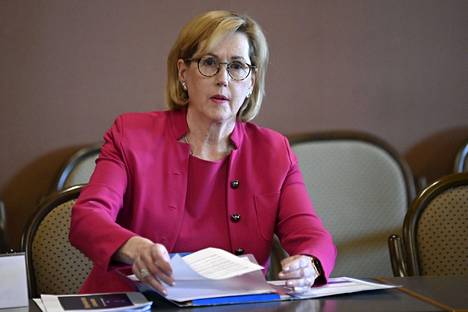Työministeri Tuula Haatainen (sd)