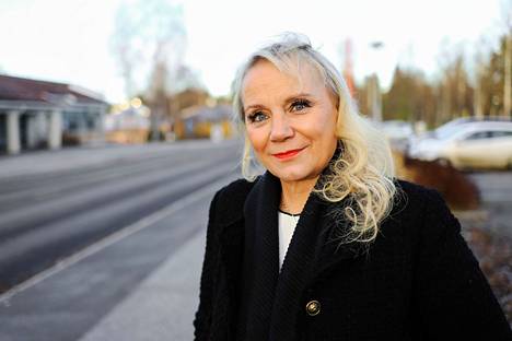 Hallinto-oikeus kumosi valitukset koskien Anu Sepposen irtisanomista Ruokolahden kunnanjohtajan tehtävistä. Sepponen kuvattiin marraskuussa 2021 Rautalammilla, jonka kunnanjohtaja hän on työskennellyt vuodesta 2017.