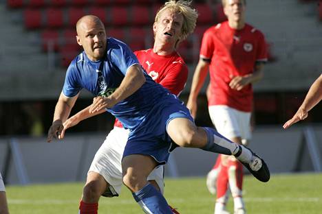 Ville Lehtinen also played European games in Tampere United.  Tamu and Lehtinen met Niklas Kaldner of Kalmar FF in the Intertoto Cup match in July 2006.