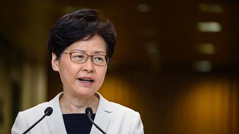 Hongkongin hallintojohtaja Reutersin saamalla salaisella äänitteellä: Eroaisin, jos voisin
