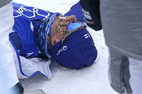 Remi Lindholm oli hyvin kylmissään miesten päätösmatkan jälkeen lauantaina. 
