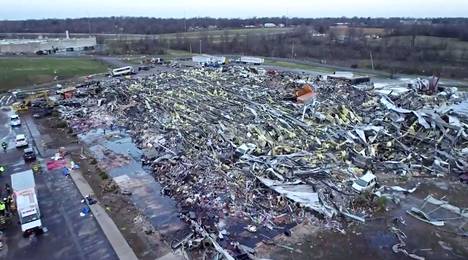 Tornado aiheutti laajoja tuhoja ja kymmenien ihmisten kuoleman Kentuckyn Mayfieldissa joulukuussa. 