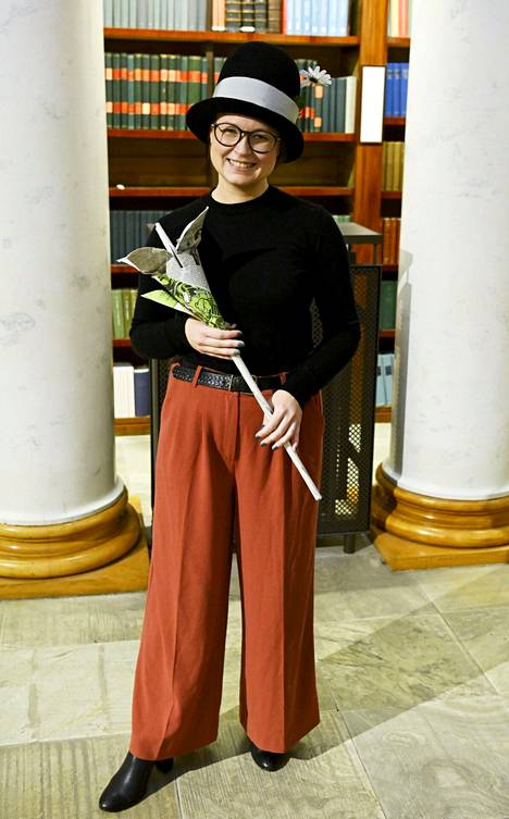 Mari Ahokoivu palkittiin tämänvuotisella Puupäähattu-tunnustuspalkinnolla.