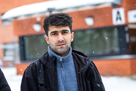 Abdullah Alali trabajó como electricista en la región kurda de Siria antes de huir.