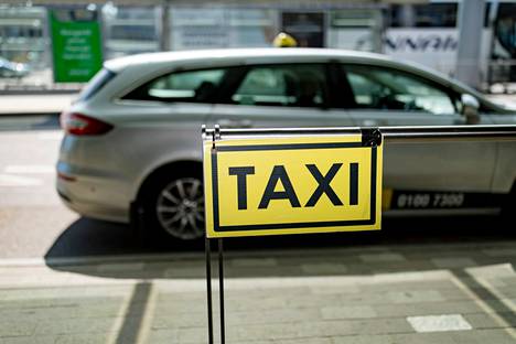 Yleinen luottamus taksimatkoihin on heikentynyt ison taksiuudistuksen jälkeen. 
