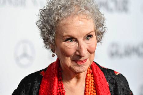 Margaret Atwood on saanut Booker-palkinnon vuonna 2000 kirjalla Sokea surmaaja ja vuonna 2019 teoksesta Testamentit.