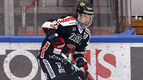 Jääkiekko | Jypin tähti Robert Rooba kertoi, kuinka purki sopimuksensa siirtyäkseen KHL:ään – aikoo ottaa ihoonsa pysyvän muiston Venäjältä
