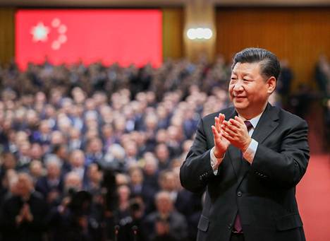 Kiinan presidentillä Xi Jinpingillä on vahva asema, mutta kommunistipuolueen tehtävä on myös huolehtia vallansiirrosta hänen seuraajalleen.