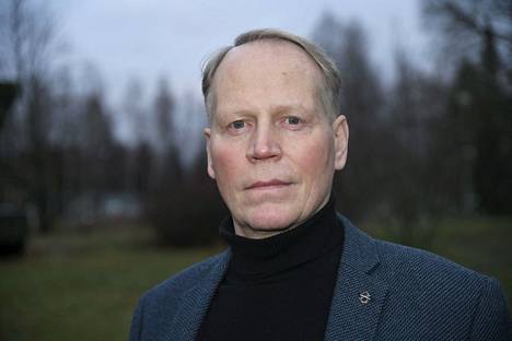 Ilmatorjunta-asiantuntija Esa Kelloniemi kuvattuna johtamansa Ilmatorjuntamuseon luona Tuusulassa tammikuussa 2020.