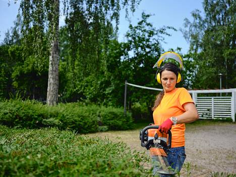 Natalia Perovan mielestä puutarhurin työssä on parasta työn monipuolisuus. 