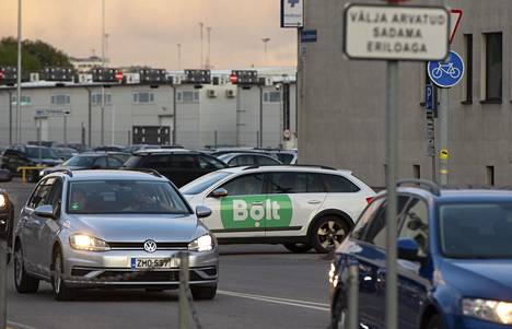 Virolainen taksipalvelu Bolt ilmoitti lopettavansa toistaiseksi toimintansa Suomessa. Kuva on Tallinnasta.