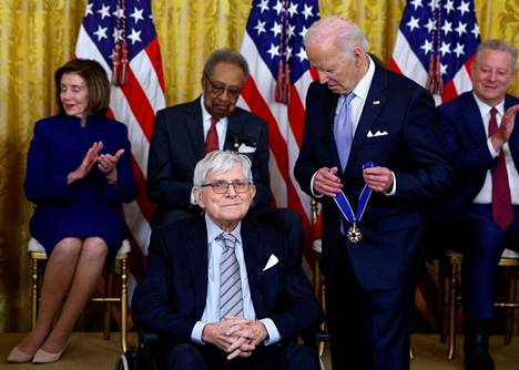 Donahue received the Medal of Freedom from US President Joe Biden in May in Washington.